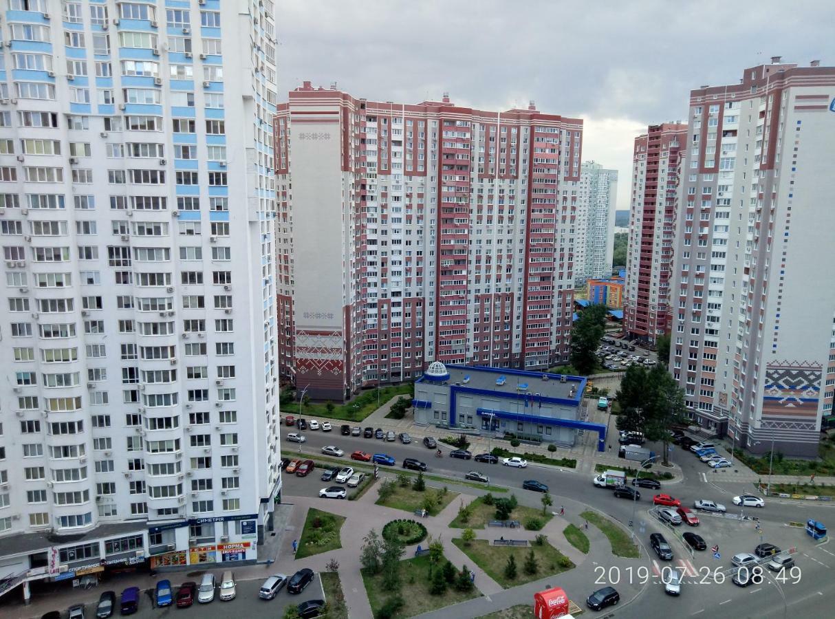 Люкс Апартаменты На Позняках Kiev Exterior foto