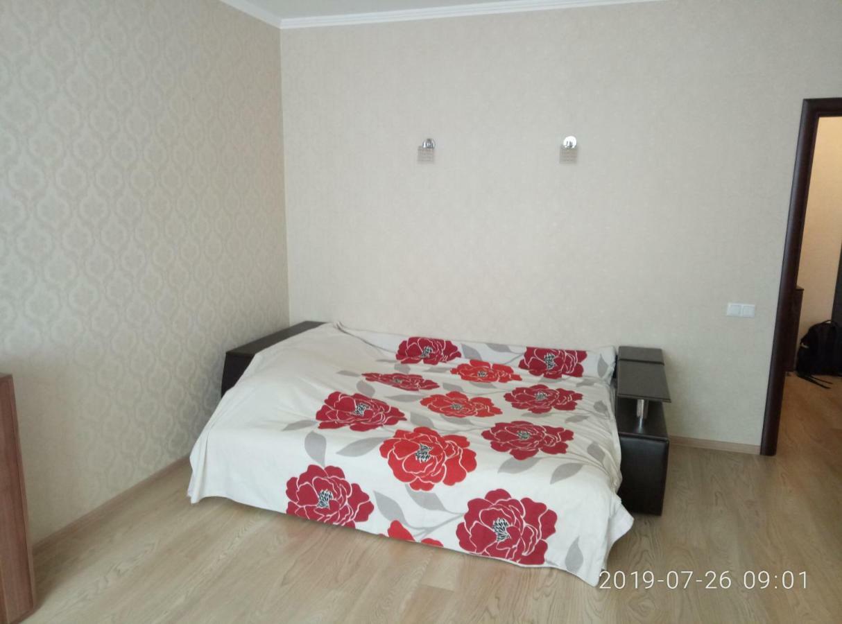 Люкс Апартаменты На Позняках Kiev Exterior foto